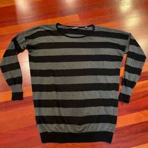 Vince Striped Boatneck Cashmere and Wool Tunic Sweater in Black and Gray